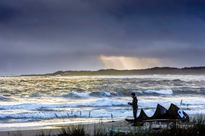 Bli en kiter.
Keywords: Kviljosanden;Hanangersanden