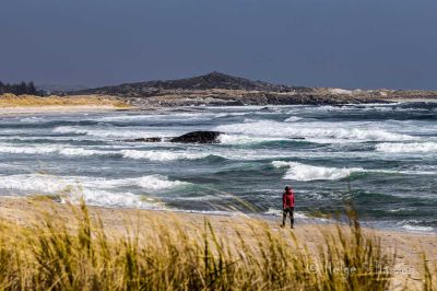 Bølger i kø.
Hanangersanden. Noen ganger må bølgene trekke kølapp for å komme inn til stranden.
Keywords: Hanangersanden